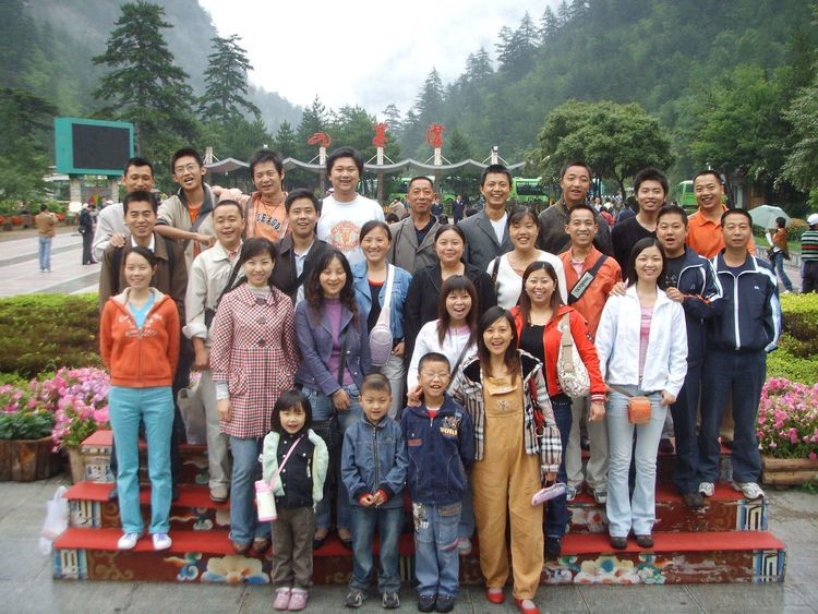 相伴十五载 与你共前行