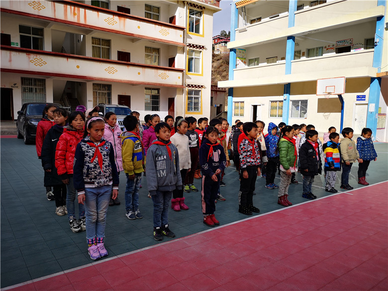 送温暖，献爱心——四川suncitygroup太阳新城走进甘孜·色达